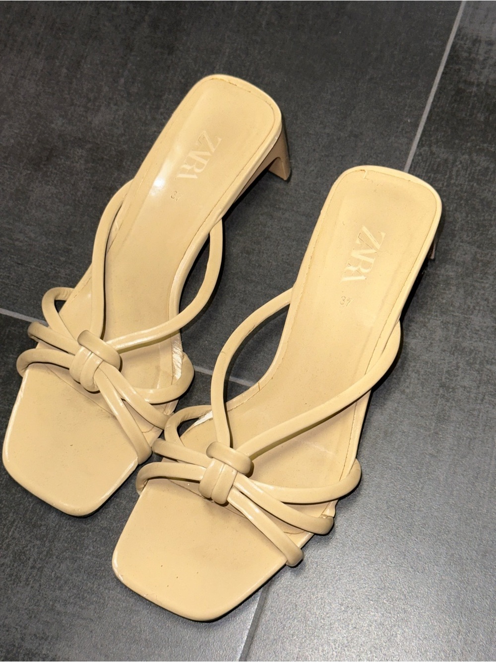 ZARA Cream Knotted Strappy Mules size 37